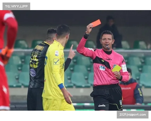 前意甲金哨专访，解读当前定位球防守中肢体接触的判罚准则